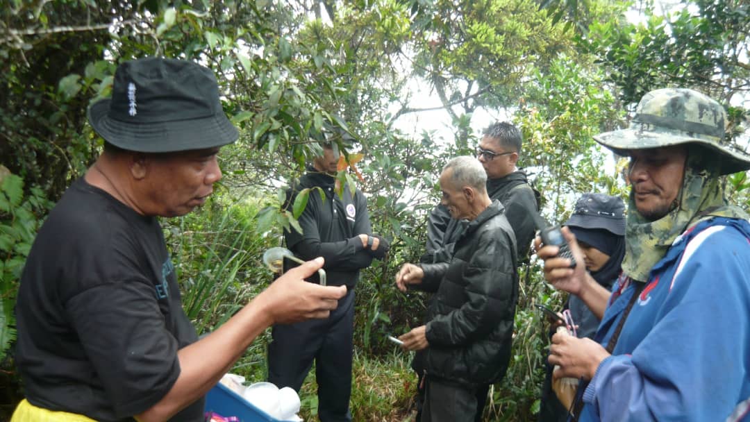 Senggaraan Repeater JASRA 9M4RLD Gunung Ledang Persatuan Jalur
